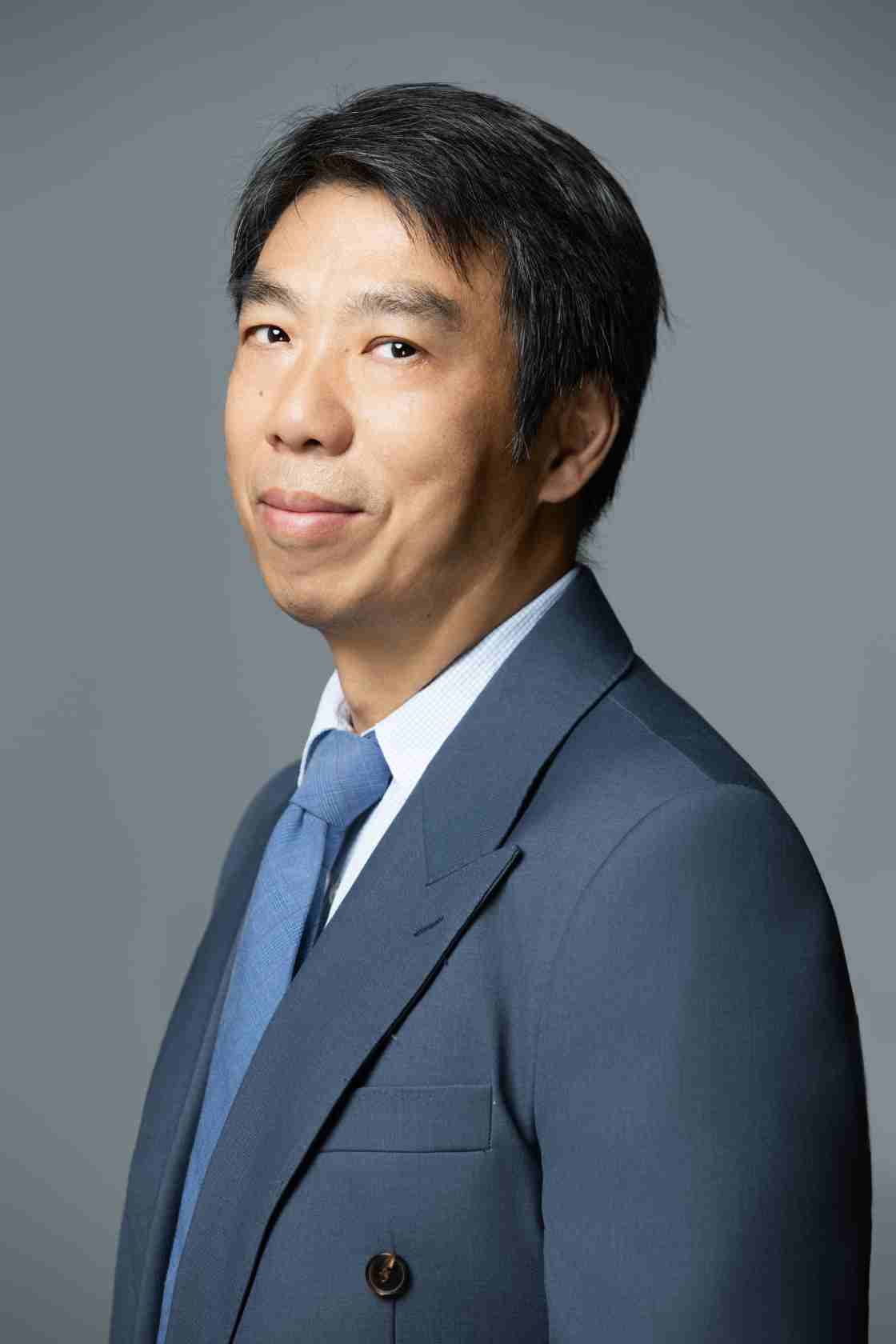付彤